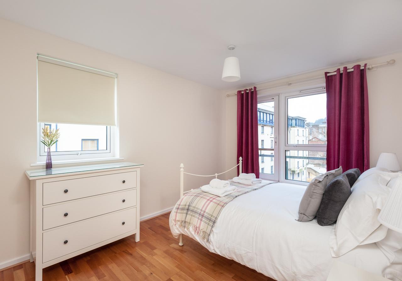 The Holyrood Park Residence Édimbourg Extérieur photo